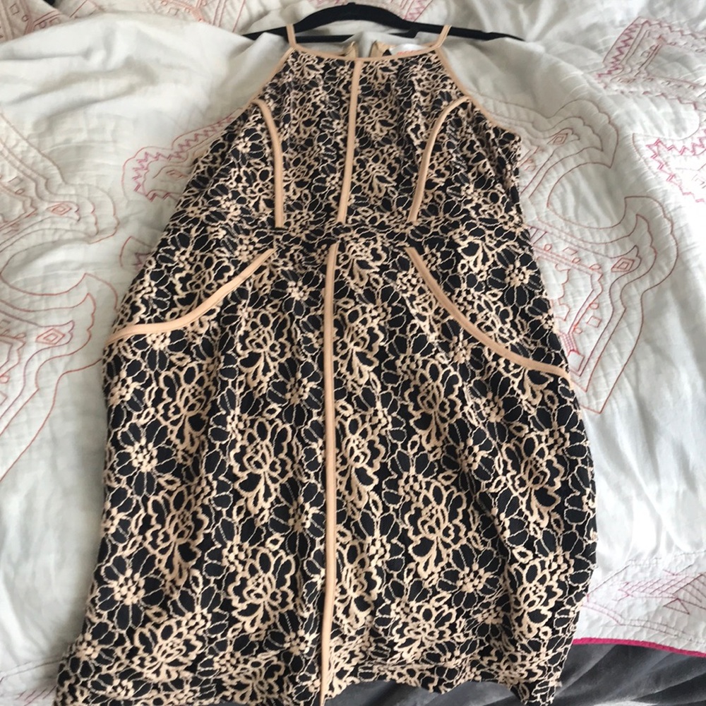 Beautiful semi casual dress!